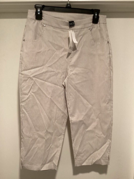 HUE Pants - HUE Taupe Pinstripe Leggings